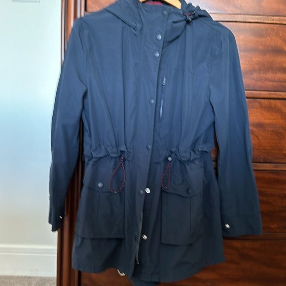 J Crew navy blue raincoat with drawstring. Excellent condition. - Picture 3 of 4